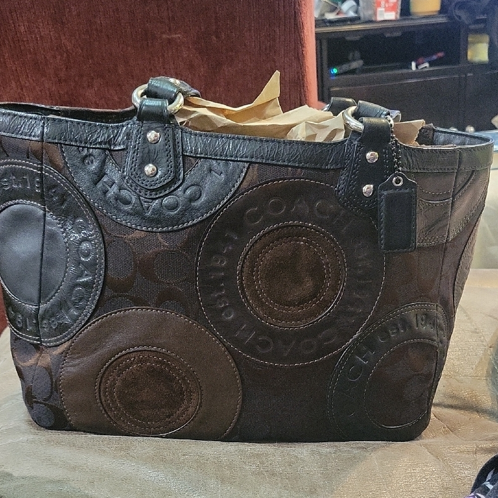 Coach Circle Patchwork East West Shoulder Bag - Picture 2 of 10
